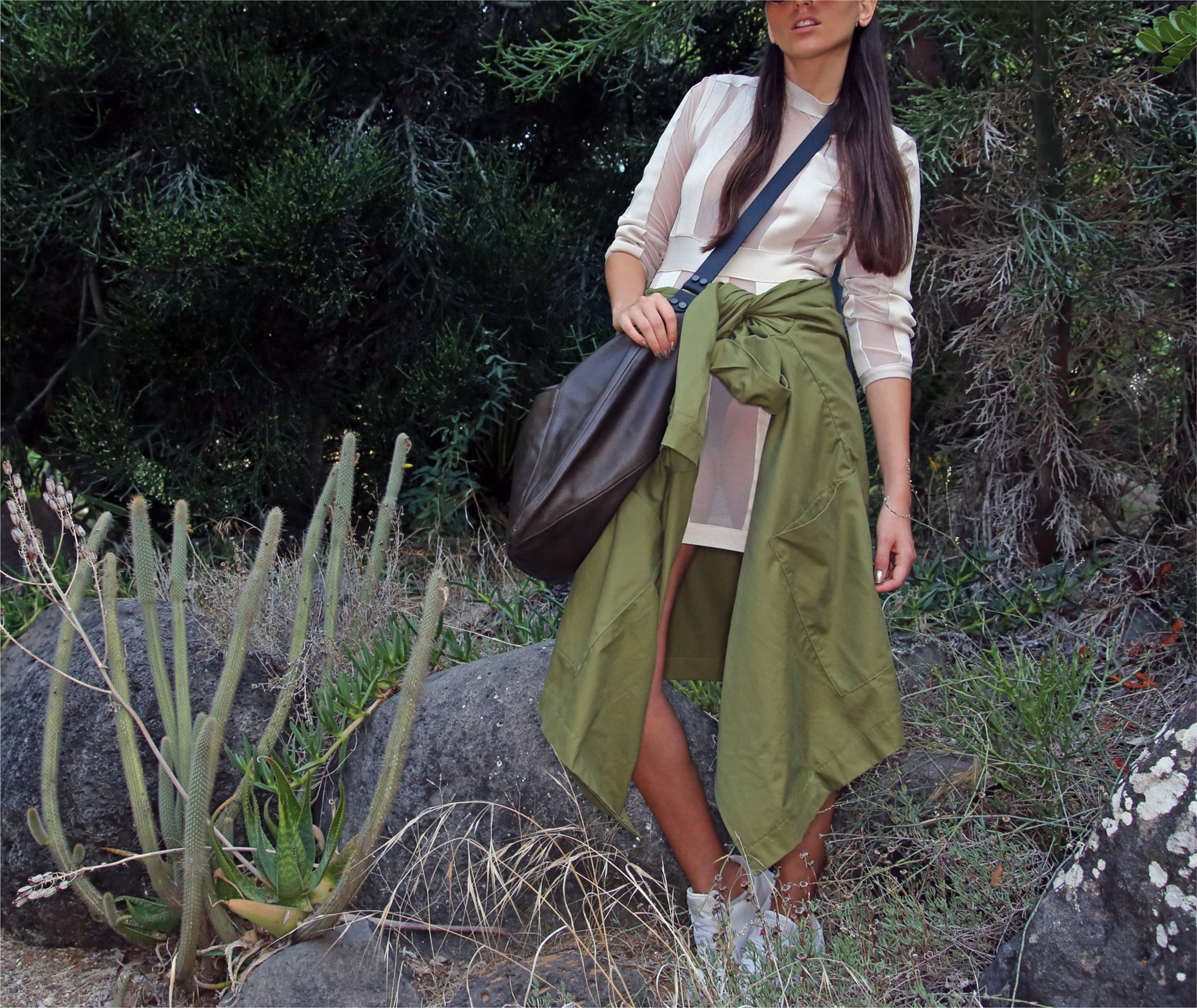 JUDtlv, Spacious & Slouchy Leather Hobo Bag