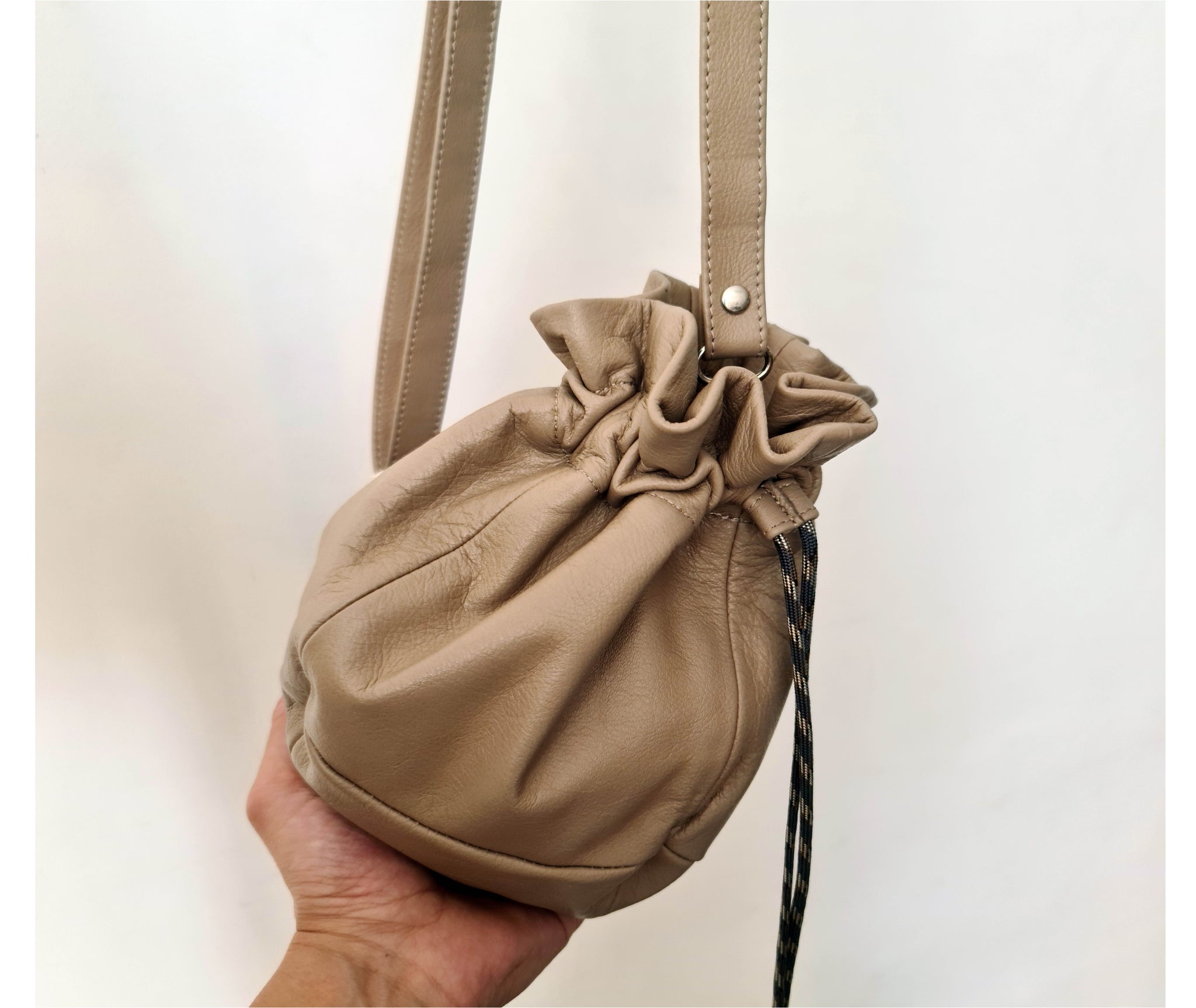 Sling Bag Leather materials (Bucket type)